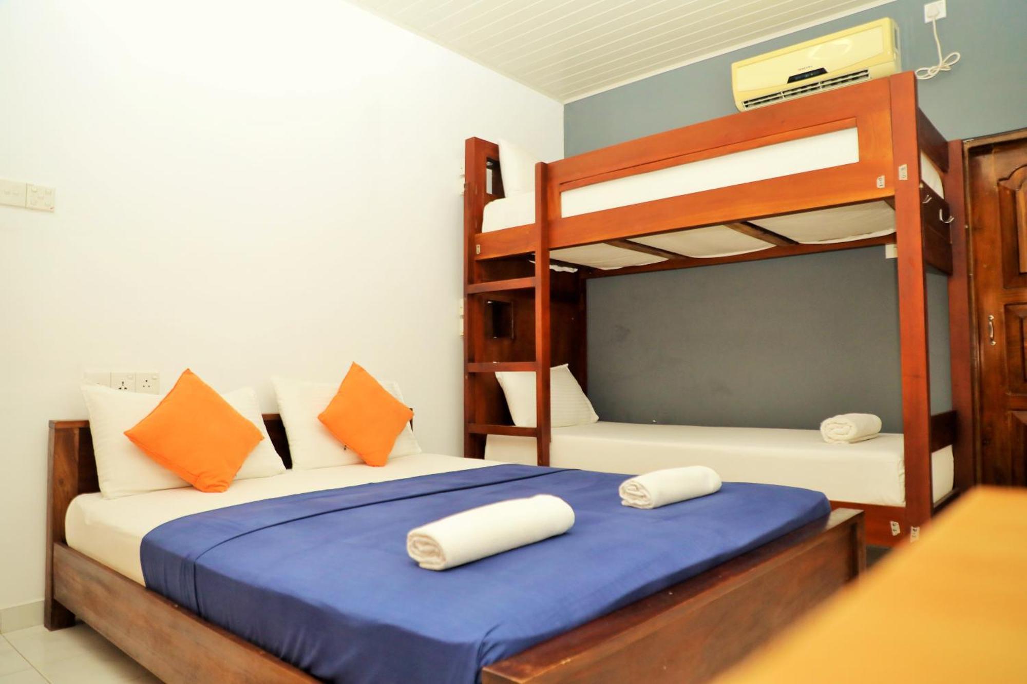 Andorra Tourist Resort Anuradhapura Luaran gambar